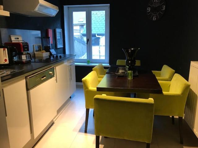 La Tete Ailleurs Hotel Durbuy Kültér fotó